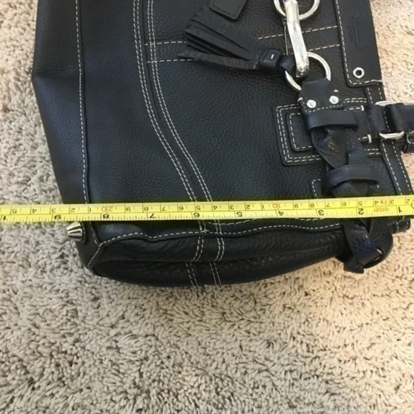 Coach black pebbled leather purse - Picture 14 of 16